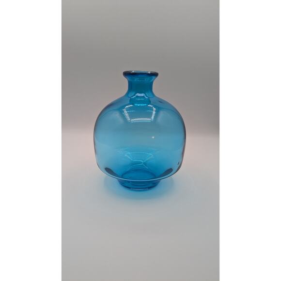 Vintage Art Glass Handblown Aqua Blue Vase - Picture 1 of 6